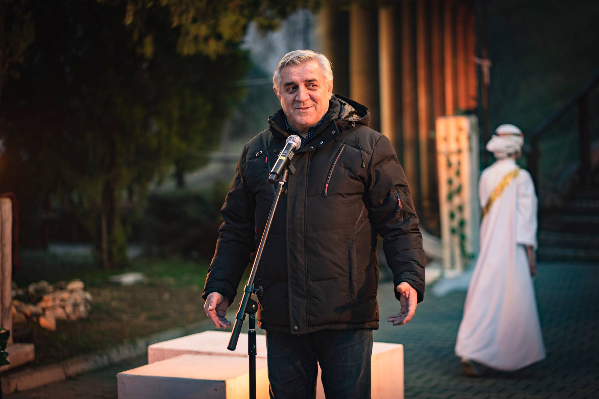  Антични ритуали и български национални танци оживяха на Дионисиевите празници в Мездра 